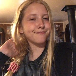 Meet your Posher, Hailey